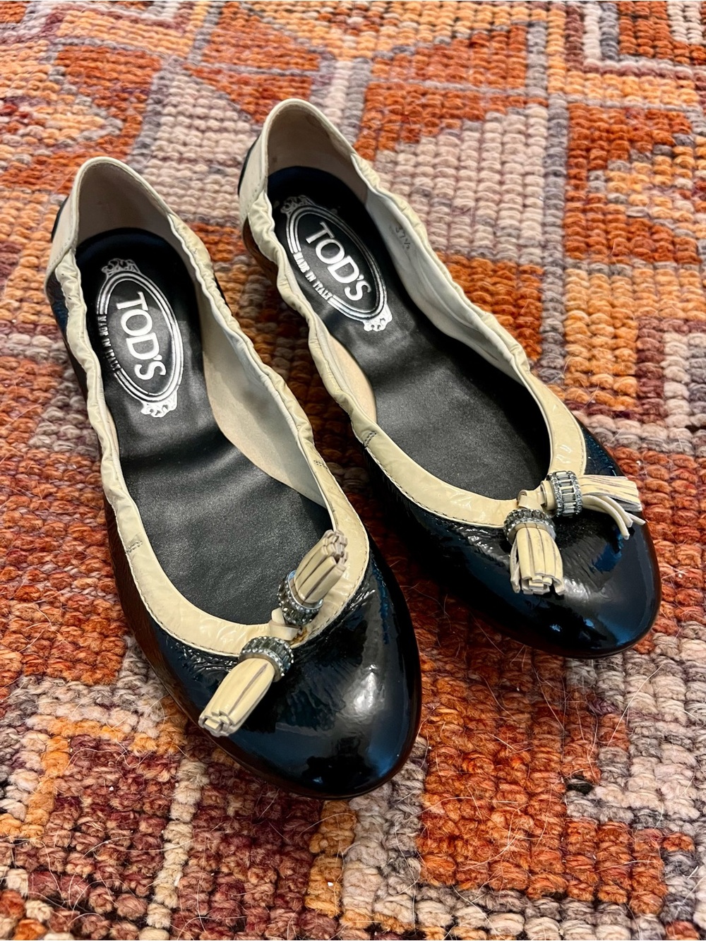 Tod's Black and Cream Patent Leather Ballet Flats - Picture 1 of 7